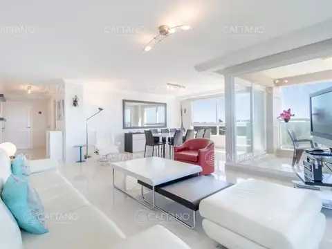 Departamento en Alquiler Temporal en Playa Mansa, USD 48.000