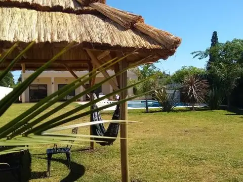 Quinta en venta -3 Baños - 350Mts2 - Lobos