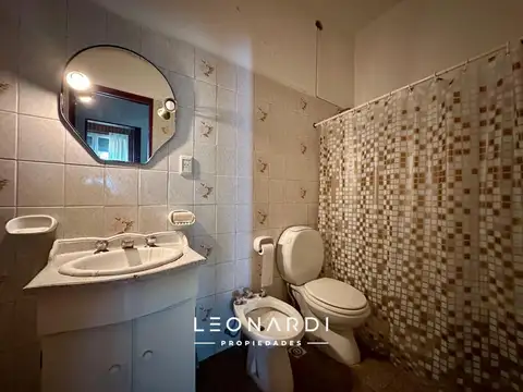 OPORTUNIDAD! Casa y monoambiente en Escobar centro - ID 5706