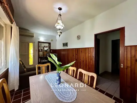 Casa en Venta con 1 cochera