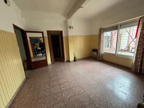 Casa en Venta en Moron Sur, USD 90.000