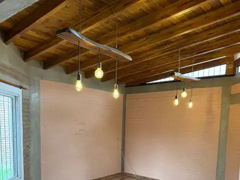 Casa 3 ambientes con 1 baño
