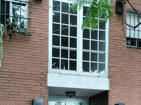 venta de amplio monoambiente en Villa Dominico 