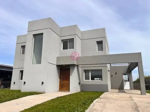Casa Chalet  en Venta en San Sebastian, Escobar, G.B.A. Zona Norte