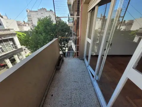 Departamento 4 ambientes con 2 baños