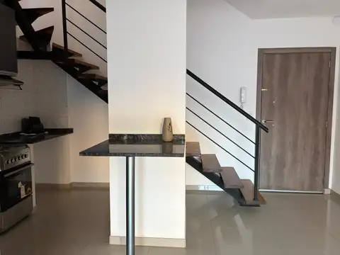 Depto Tipo Casa en Alquiler 1 año