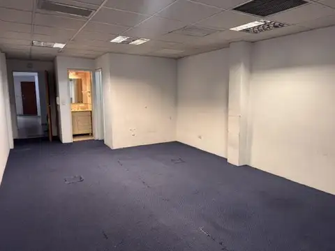 Oficina 2 ambientes con 1 baño