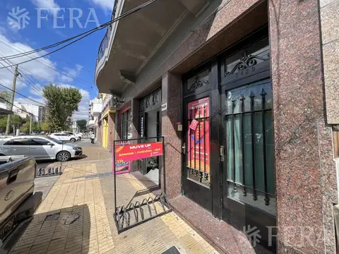 Venta PH 3 ambientes con patio en Avellaneda