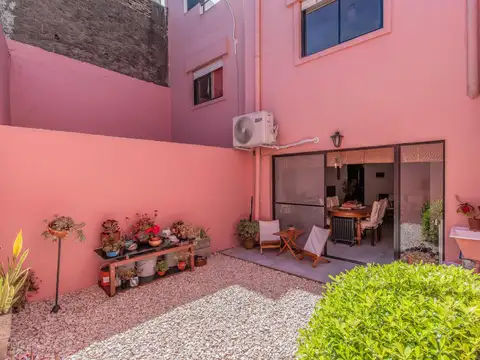 Venta PH 3 ambientes con Patio y terraza en Flores