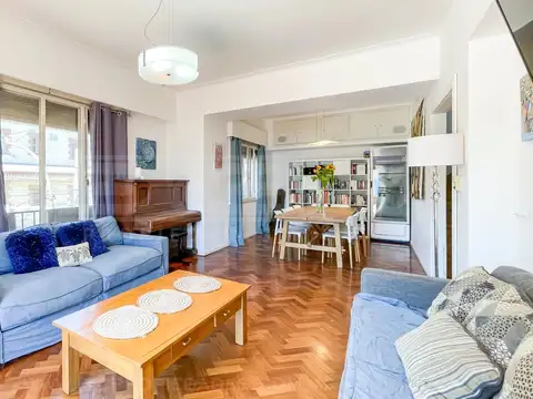 Depto Tipo Casa 4 ambientes con 2 baños