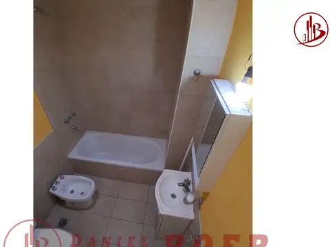 Departamento en Alquiler en Caseros, $ 620.000