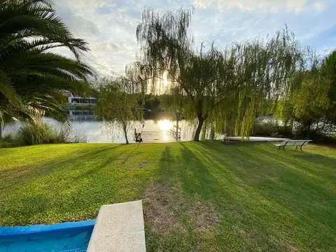 Venta Casa 4 Amb a La Laguna c/Amarra Barrio San Isidro Labrador Villanueva Tigre