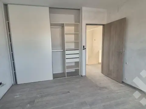 Depto Tipo Casa 4 ambientes con 1 baño