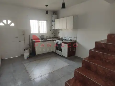 Alquiler Dúplex Tipo Ph De 3 Ambientes - Planta Alta Con Balcón En Martín Coronado