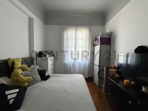 Constitución 1200, Piso 5