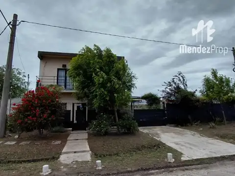 CASA EN VENTA,BARRIO SANTA ANA,GLEW "NUEVO VALOR"