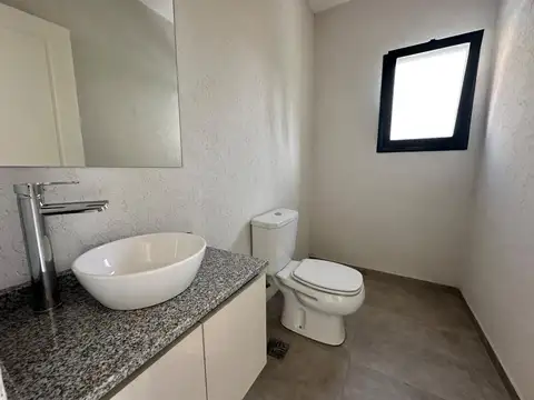 Casa en Venta al Este
