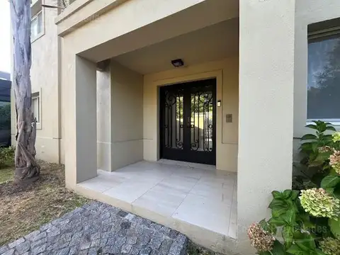 Casa en Alquiler en Villanueva, USD 3.700