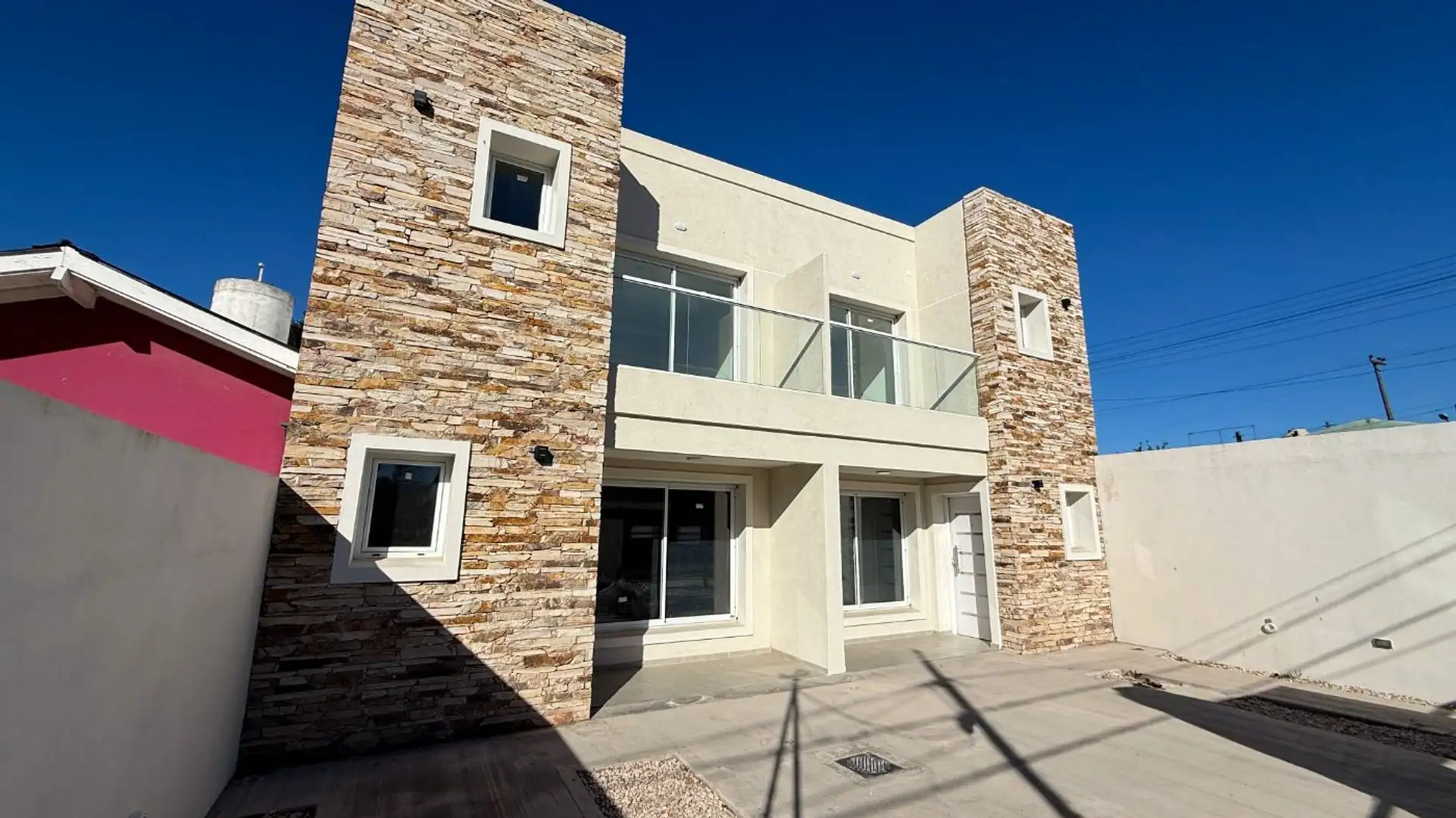 CASA DUPLEX 3 AMB A ESTRENAR PATIO APTO CREDITO
