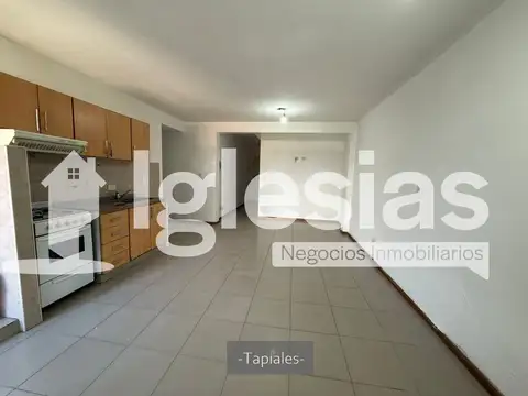 Departamento de 3 ambientes en alquiler en Tapiales