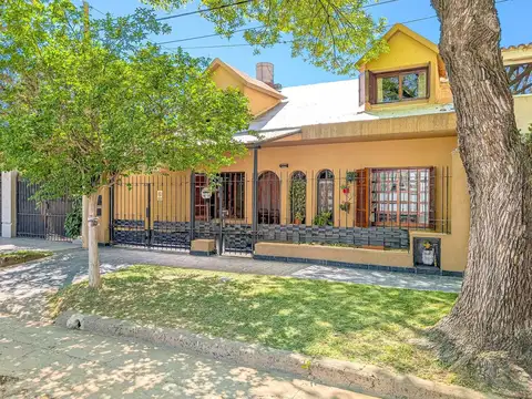 EXCELENTE CASA EN FISHERTON 3 DORM PATIO Y COCHERA