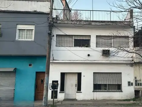 PH EN PLANTA ALTA CON TERRAZA PROPIA