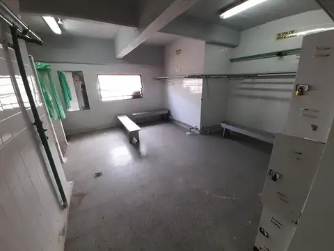 Venta de Frigorífico - Zona Puerto