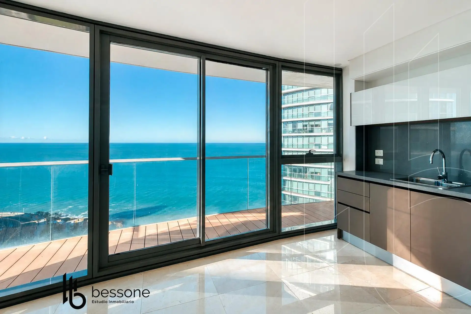 Depto 2 amb, 65m² en Varese con amenities premium y pileta