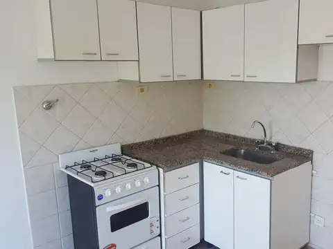 ALQUILER PH 3 ambientes 1° por escalera en Villa Ballester