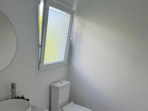 Casa en Venta con 4 cocheras