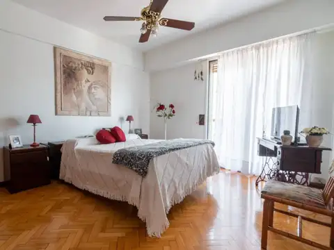 Departamento en Venta en Flores, USD 215.000