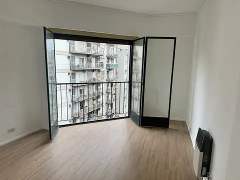 Billinghurst 1500, Piso 7