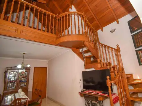 Casa en Venta con 1 cochera