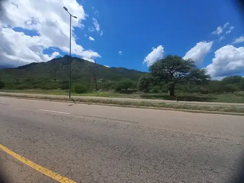 SE VENDE TERRENO 3.74 HAS 30747M2