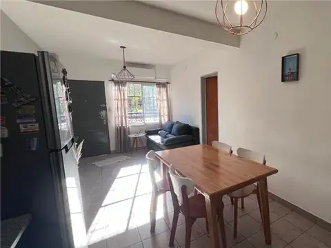 Departamento en Alquiler en Banfield, $ 850.000