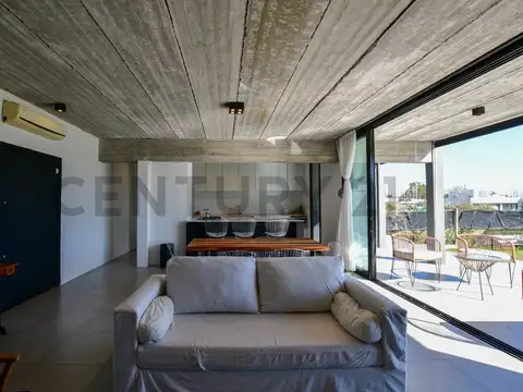 446 esquina 135 , Piso 0