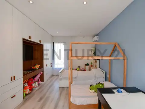 CASA EN VENTA 2 DORMITORIOS BARRIO LA CHIQUITA CITY BELL
