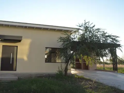 Depto Tipo Casa Monoambiente con 2 baños