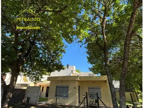 Casa el frente de 2 dormitorios en alquiler