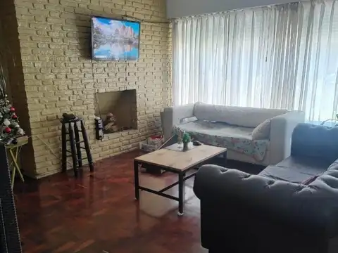 Depto Tipo Casa en Venta en Castelar, USD 250.000