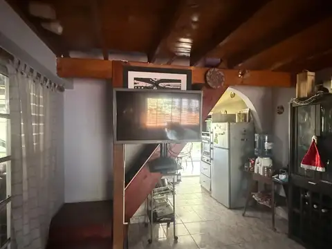 Casa 4 ambientes con 1 baño
