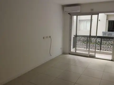 Gascón 450  Banfield Este