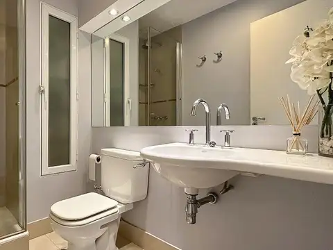 Mendoza al 700 - Planta Alta  3 dormitorios