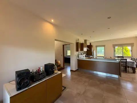 Casa en Venta al Oeste