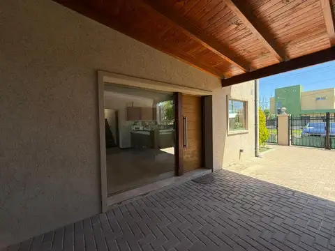 Casa en Venta al Oeste