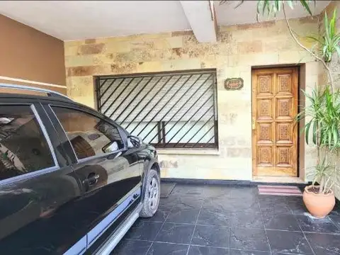 Depto Tipo Casa en Venta de 4 ambientes