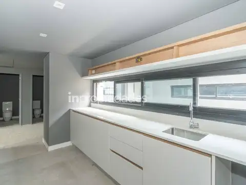 BAJO BELGRANO- Oficina premium de 106m2 a estrenar con cochera en edificio AAA piso ALTO- VENTA