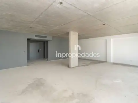 Oficina en Venta con 1 cochera