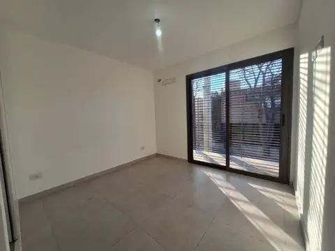 Departamento en Alquiler en Godoy Cruz, $ 550.000
