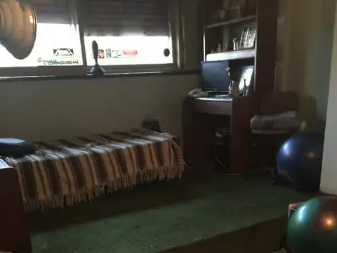 EXCELENTE CASA TERRENO PROPIO 6 AMBIENTES CENTRO DE SAN JUSTO